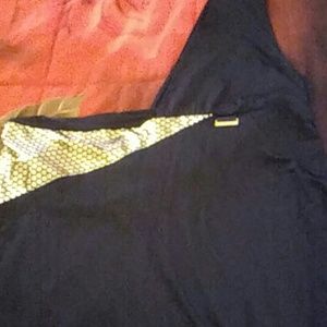 Rocawear off shoulder shirt